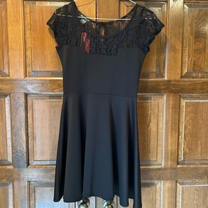 NWT Made In Heaven Black Short Sleeves Lace Trim Dress Black USA Size Medium